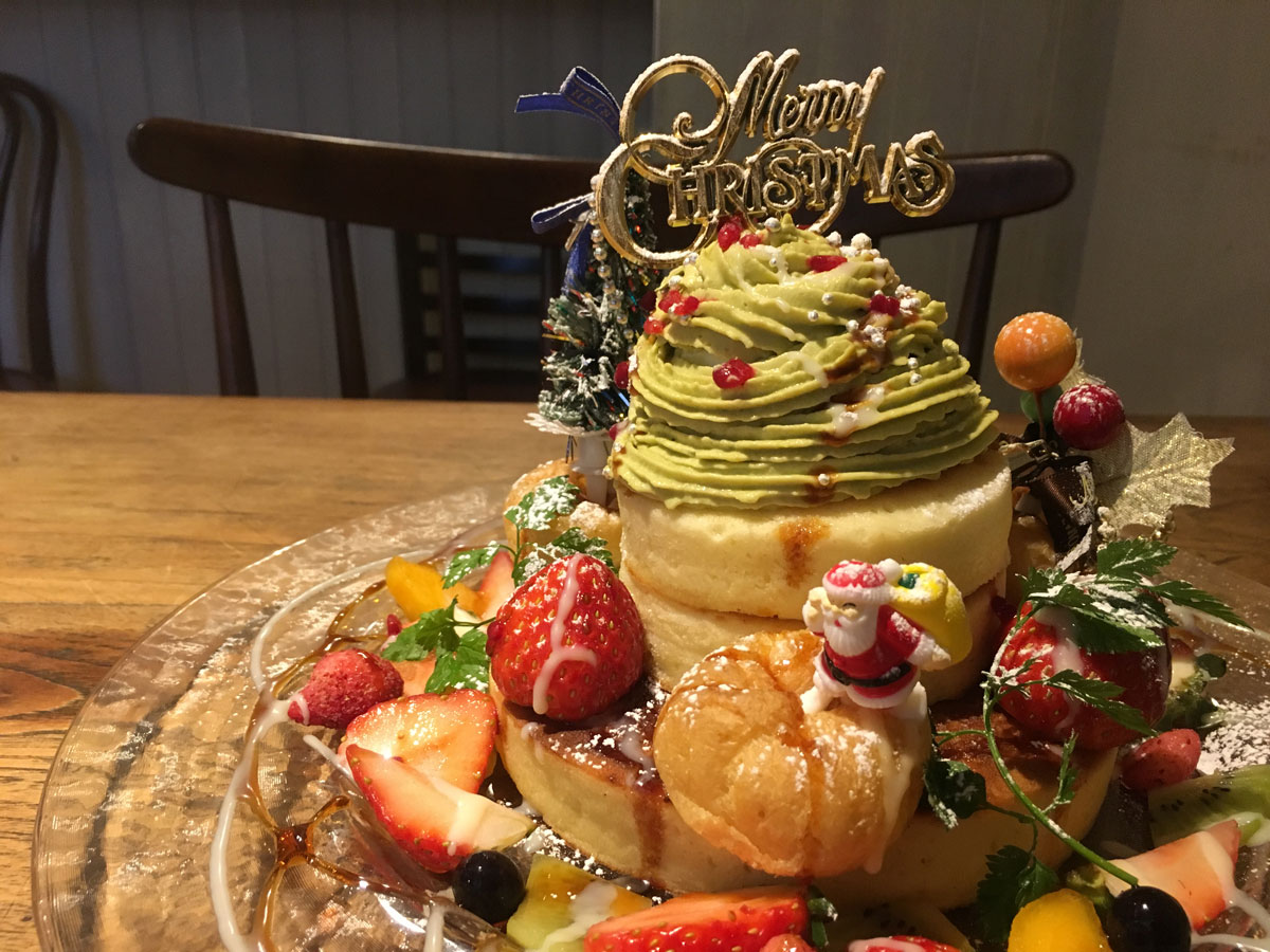 カフェアクイーユ 恵比寿のクリスマスパンケーキは豪華なツリー型 フードアナリスト愛の東京グルメ食べ歩きブログ